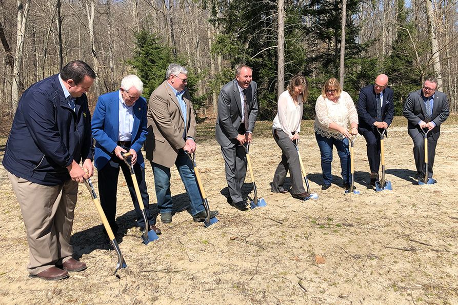 West Virginia University Extension Service broke ground this week on the Annette S. Boggs Educational Center, a 6,000-square-foot facility, which will be located at WVU Jackson’s Mill. 