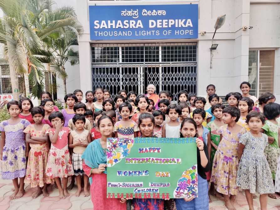 2.	Vijaya Ramakrishna and students of the Sahasra Deepika Foundation celebrated International Women’s Day in Bangalore, India. 